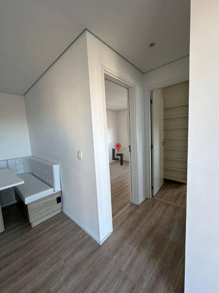 Apartamento à venda com 2 quartos, 48m² - Foto 2