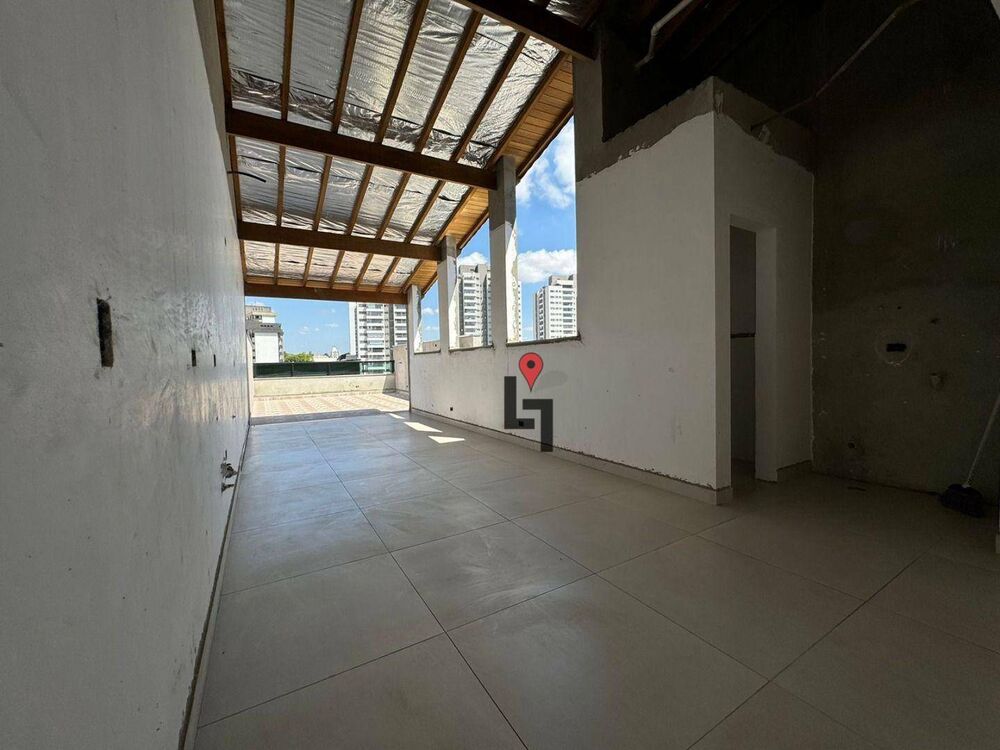 Cobertura à venda com 3 quartos, 130m² - Foto 3