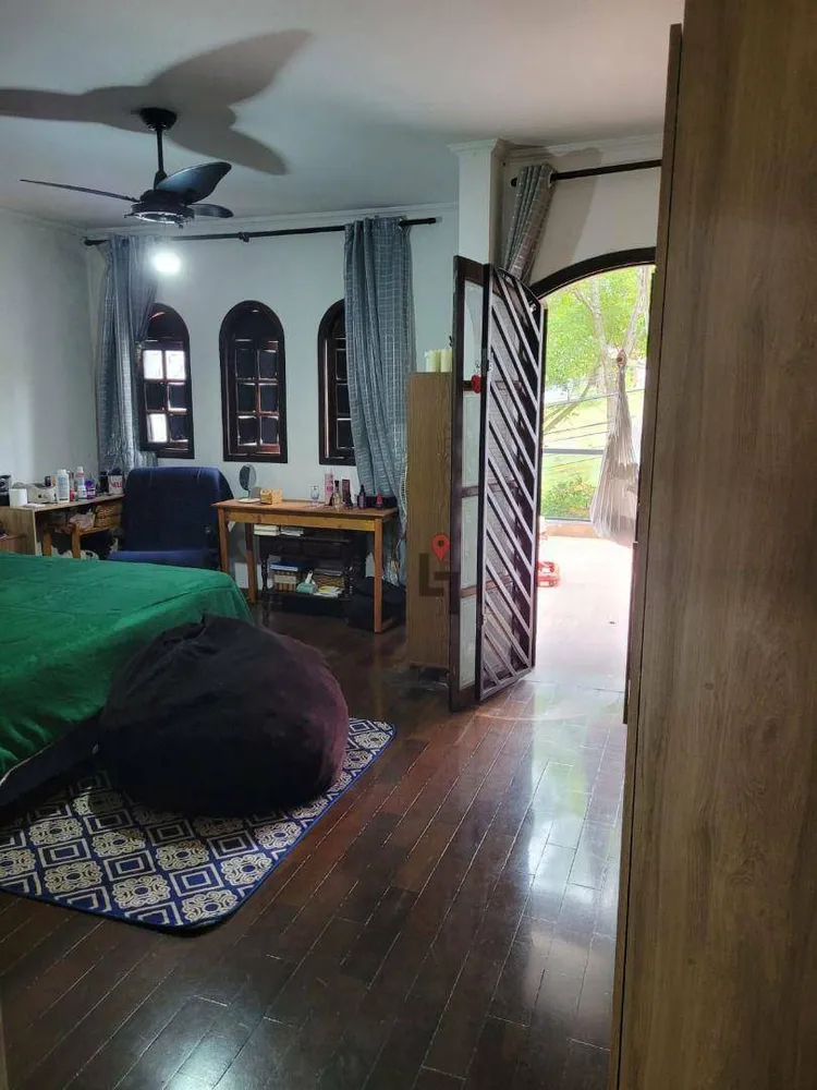 Sobrado, 3 quartos, 240 m² - Foto 4