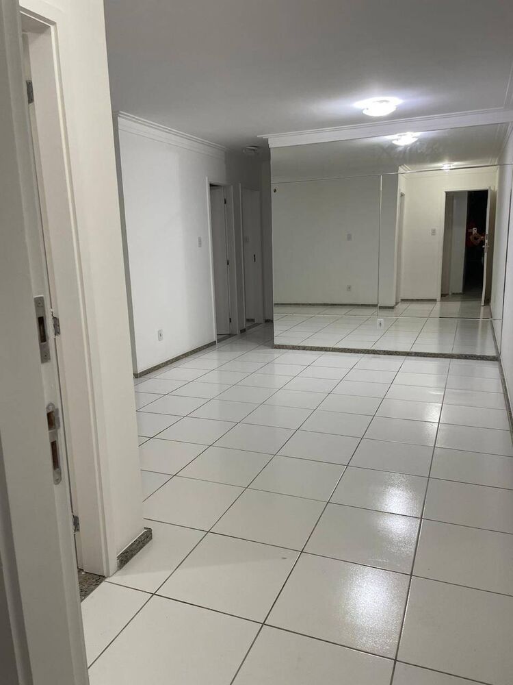 Apartamento à venda com 3 quartos, 80m² - Foto 4