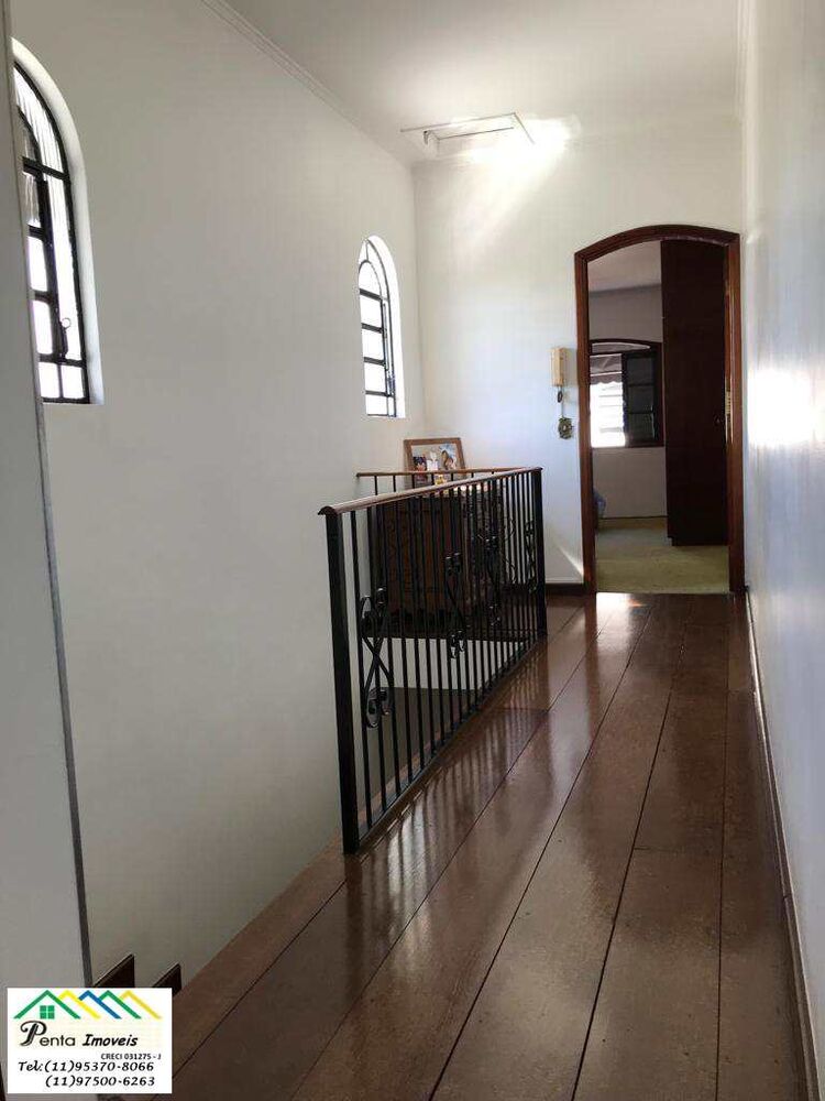 Casa, 3 quartos, 197 m² - Foto 1