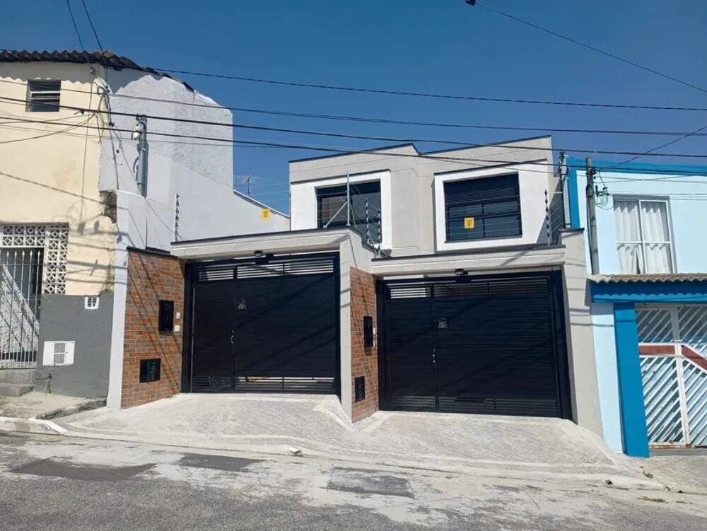 Sobrado à venda com 3 quartos, 130m² - Foto 1