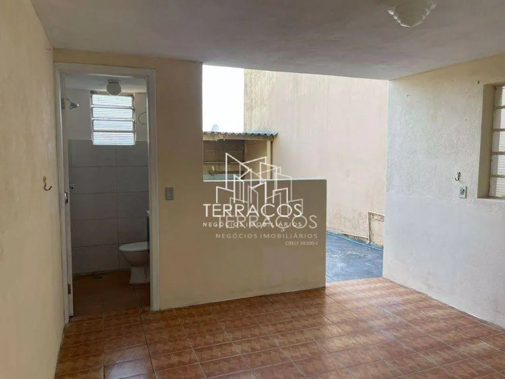 Casa, 3 quartos, 219 m² - Foto 2
