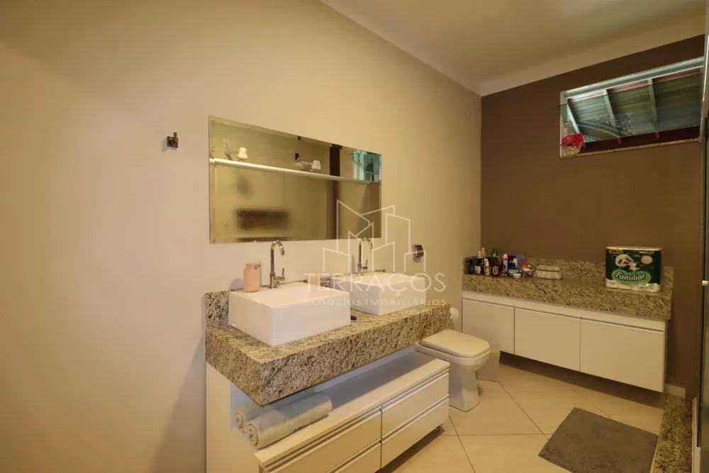 Casa, 3 quartos, 210 m² - Foto 2