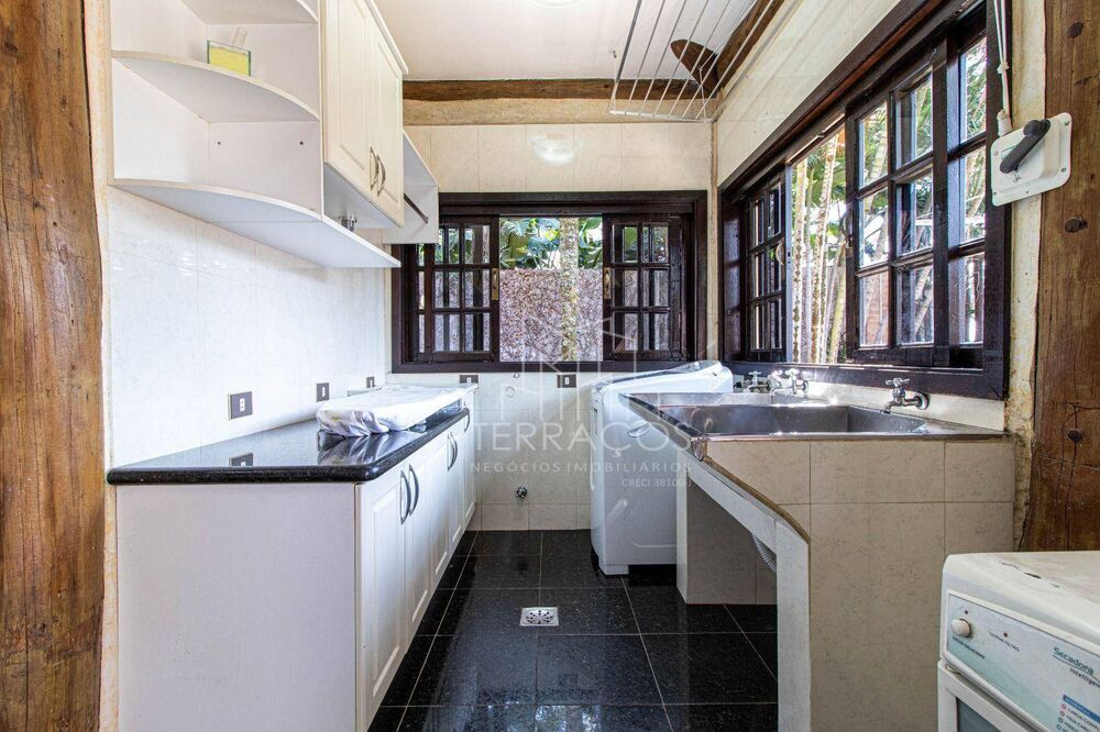 Sobrado à venda com 5 quartos, 717m² - Foto 2