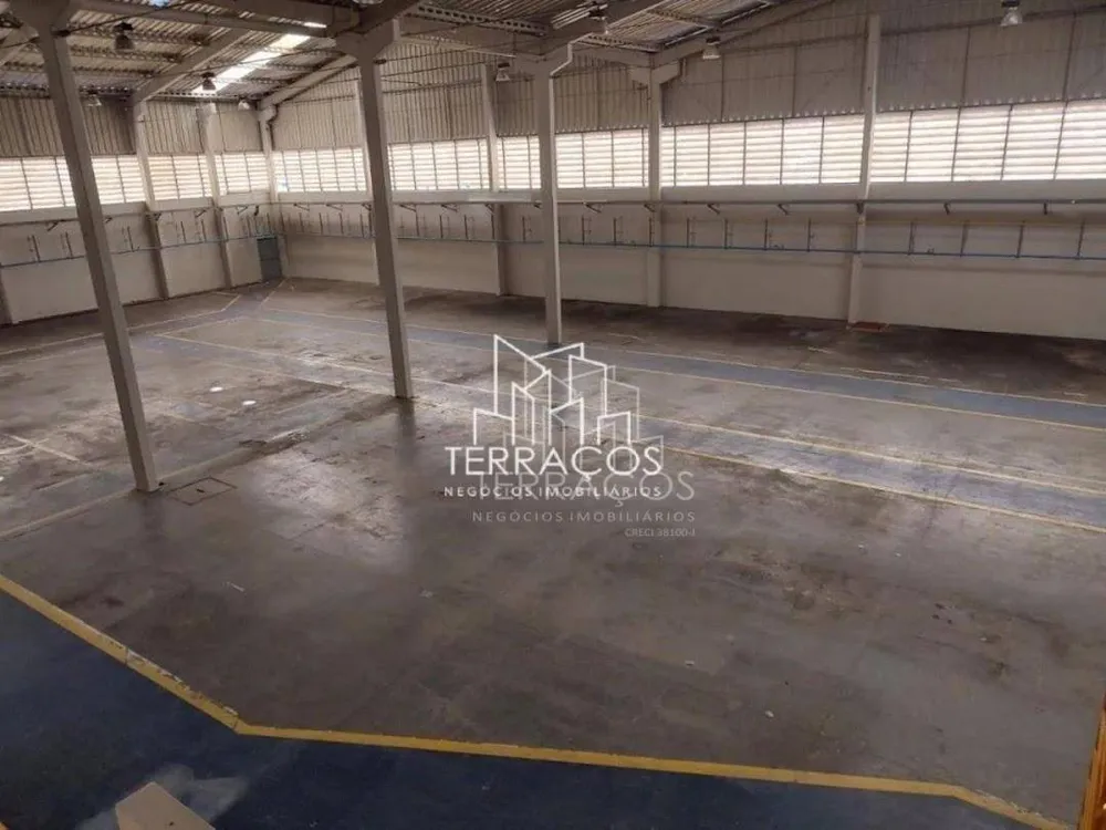 Depósito-Galpão, 2700 m² - Foto 1