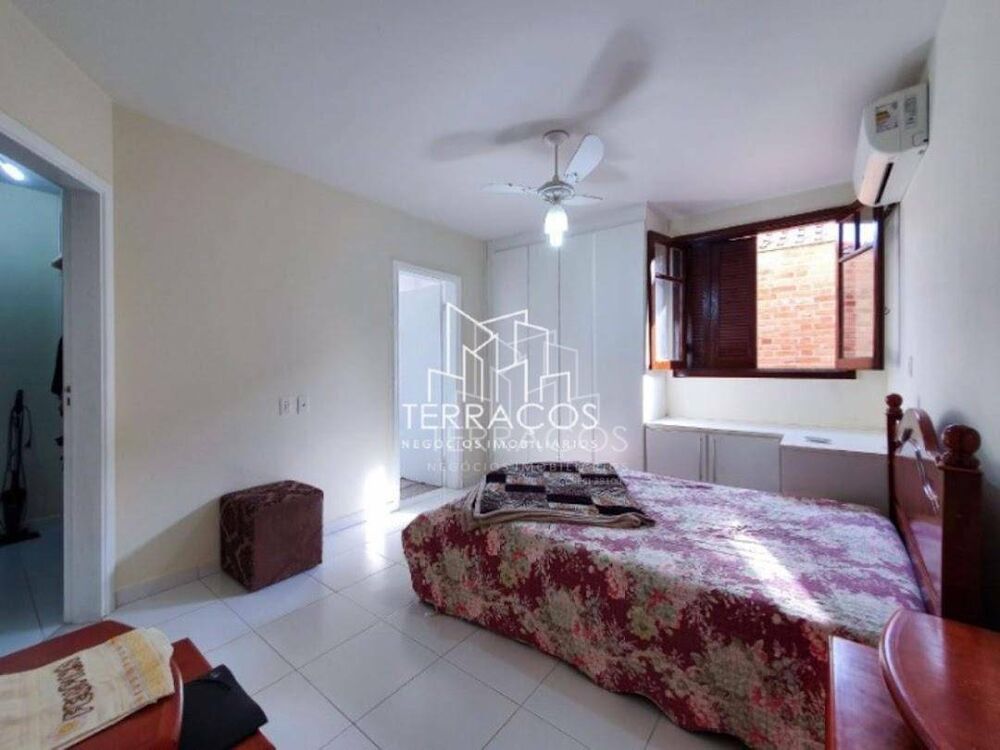 Casa, 4 quartos, 261 m² - Foto 32