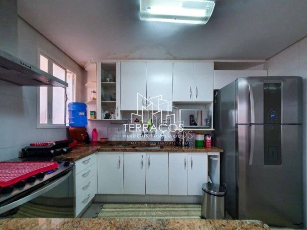 Casa, 4 quartos, 261 m² - Foto 3