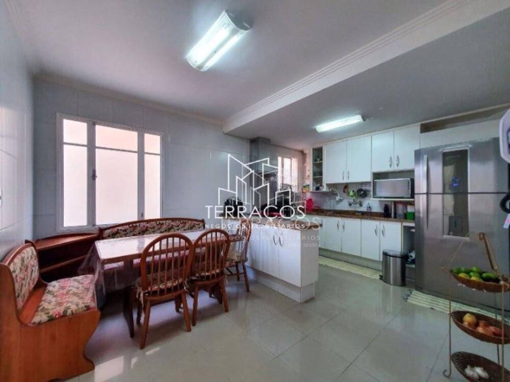 Casa, 4 quartos, 261 m² - Foto 6