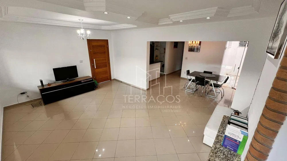 Casa, 3 quartos, 320 m² - Foto 3