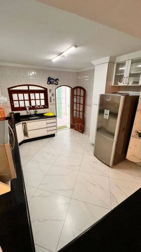 Casa, 3 quartos, 320 m² - Foto 1