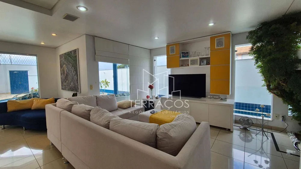 Sobrado, 4 quartos, 354 m² - Foto 1
