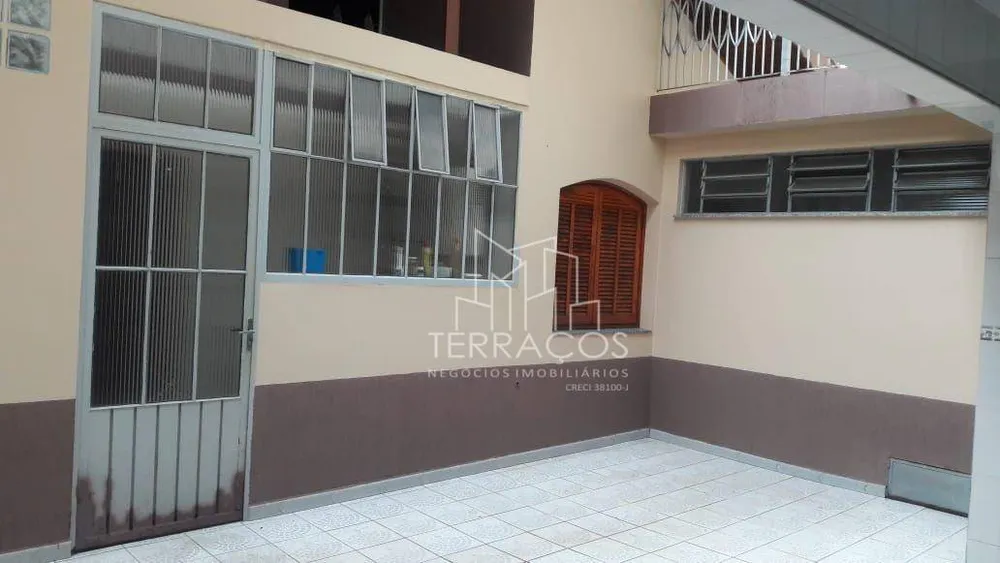 Casa, 4 quartos, 198 m² - Foto 1