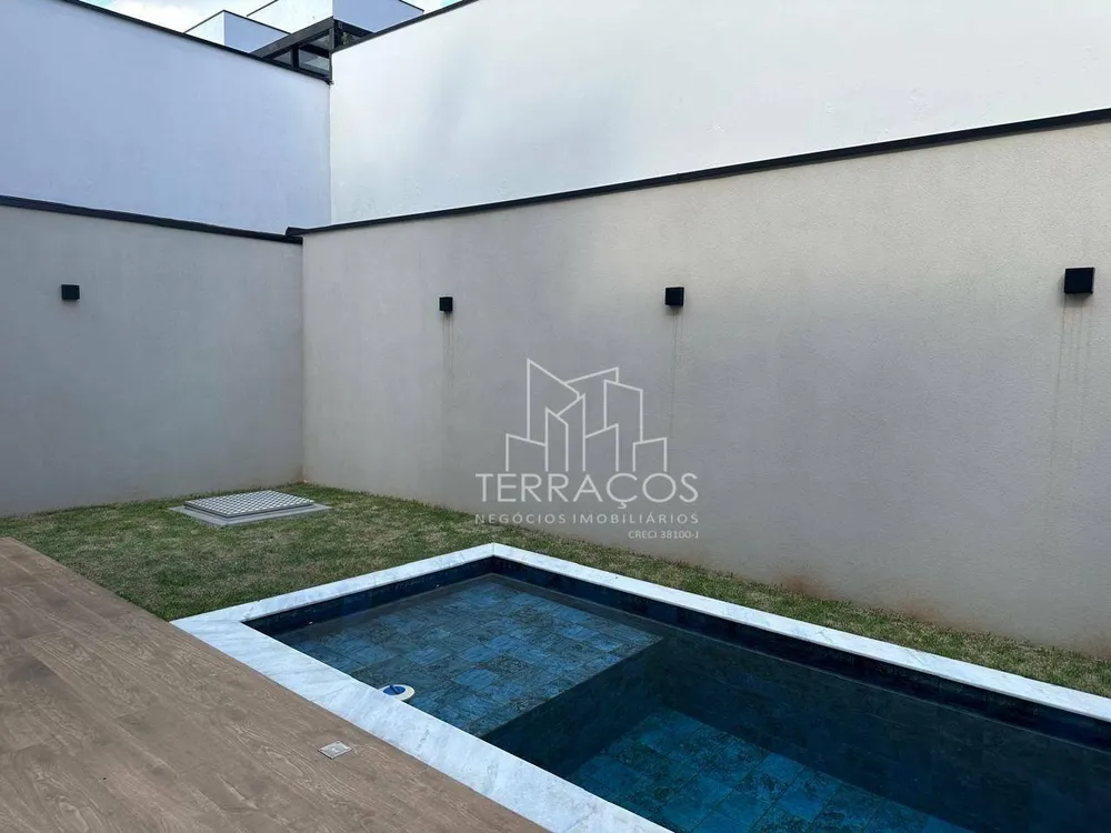 Sobrado, 4 quartos, 242 m² - Foto 4