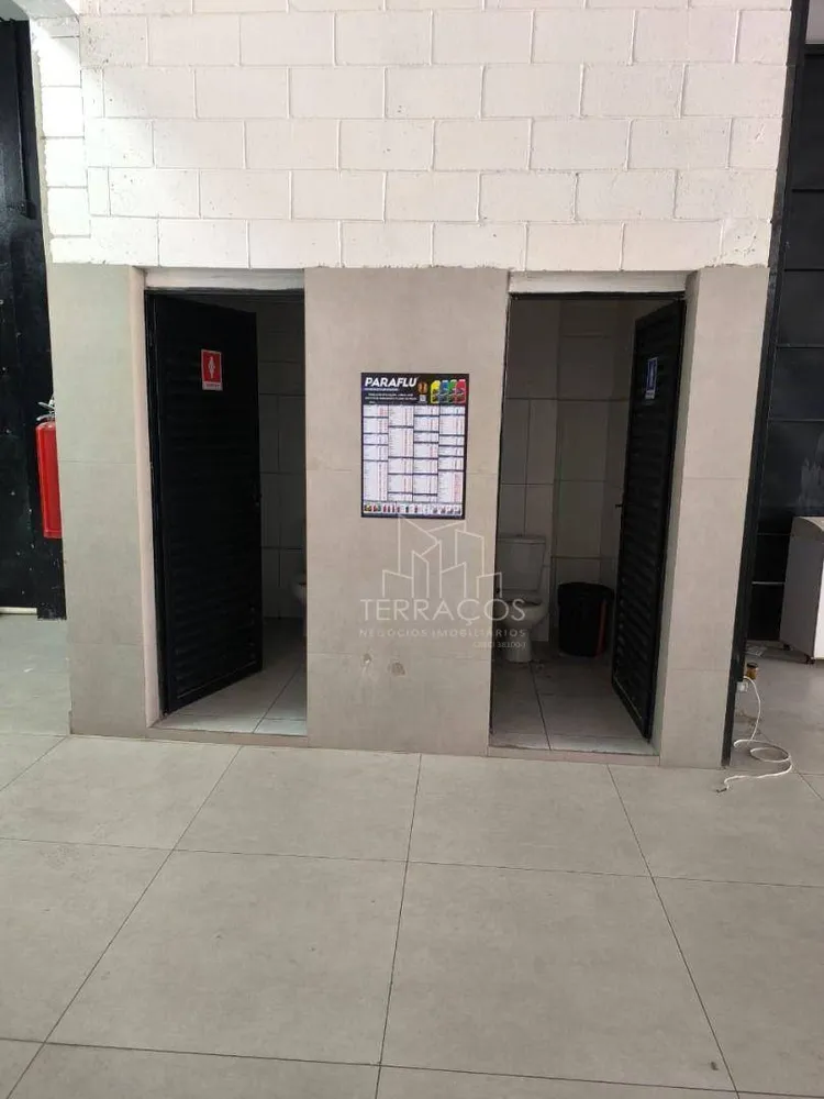 Depósito-Galpão, 1600 m² - Foto 1