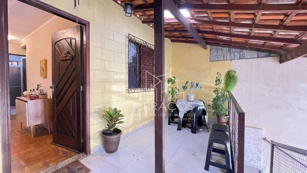 Casa, 3 quartos, 168 m² - Foto 1