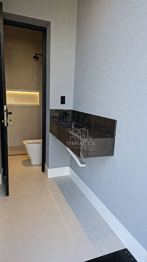 Sobrado, 4 quartos, 355 m² - Foto 1