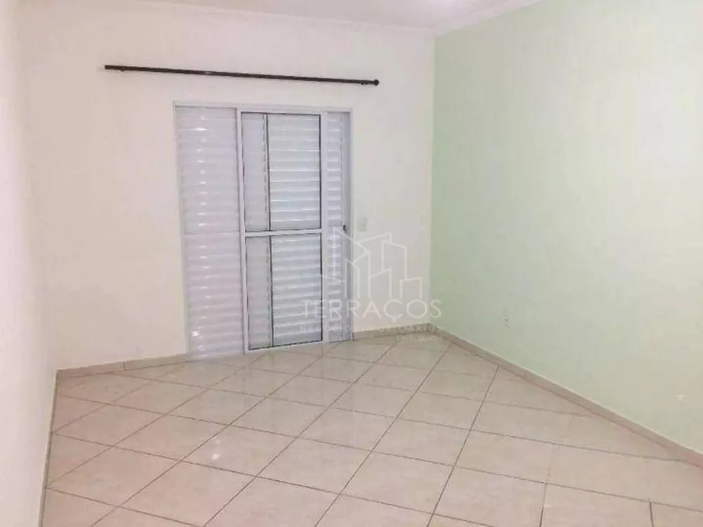 Casa, 3 quartos, 201 m² - Foto 2