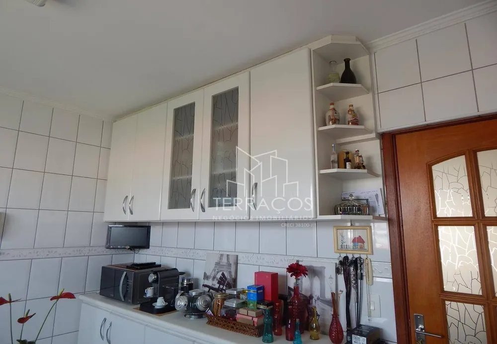Apartamento, 2 quartos, 75 m² - Foto 2
