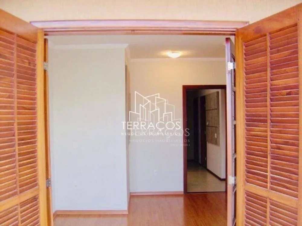 Casa, 3 quartos, 200 m² - Foto 1