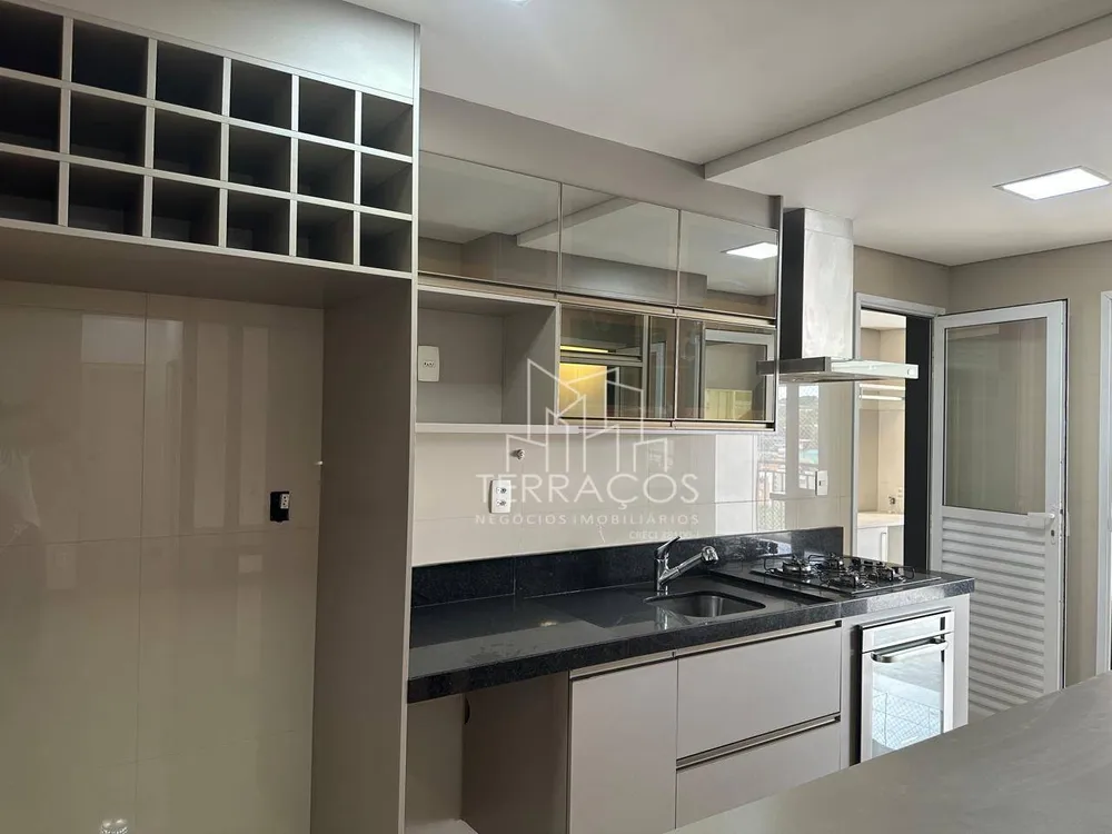 Apartamento, 3 quartos, 140 m² - Foto 2