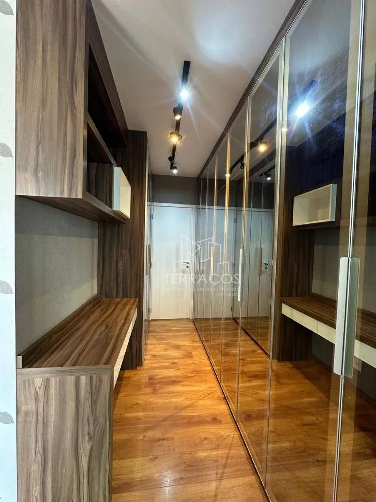 Apartamento, 3 quartos, 140 m² - Foto 1