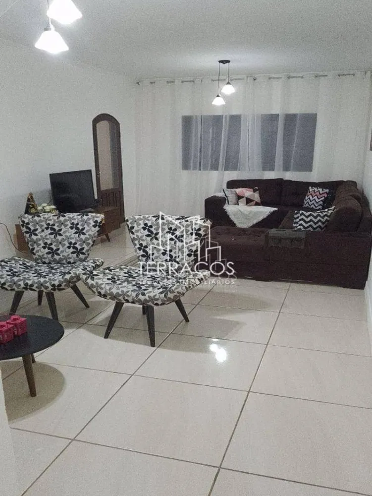 Casa, 3 quartos, 220 m² - Foto 1