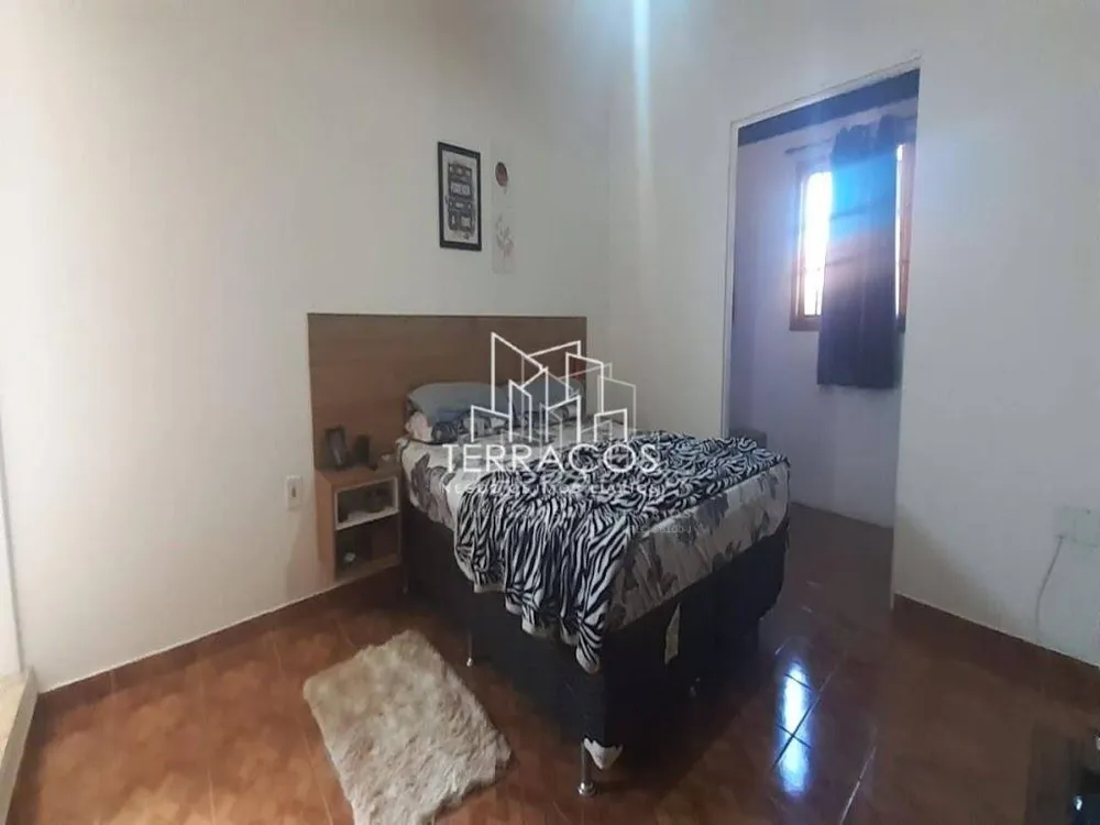 Casa, 3 quartos, 220 m² - Foto 2