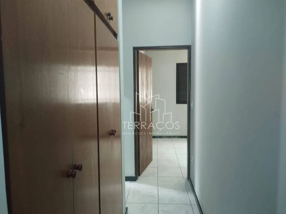 Casa, 4 quartos, 237 m² - Foto 3