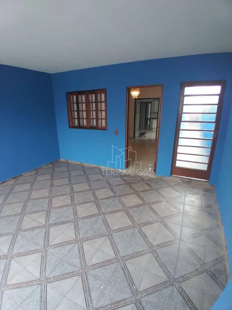 Casa, 4 quartos, 180 m² - Foto 2