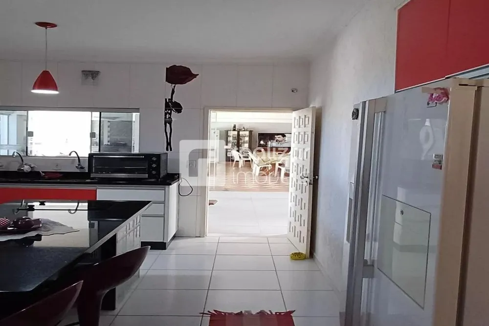 Casa, 2 quartos, 700 m² - Foto 1