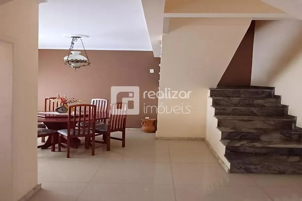 Casa, 2 quartos, 700 m² - Foto 1