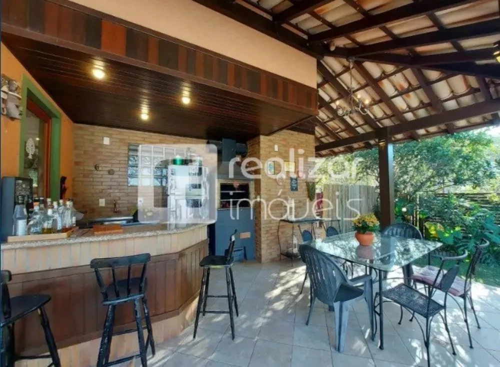 Casa, 3 quartos, 265 m² - Foto 4