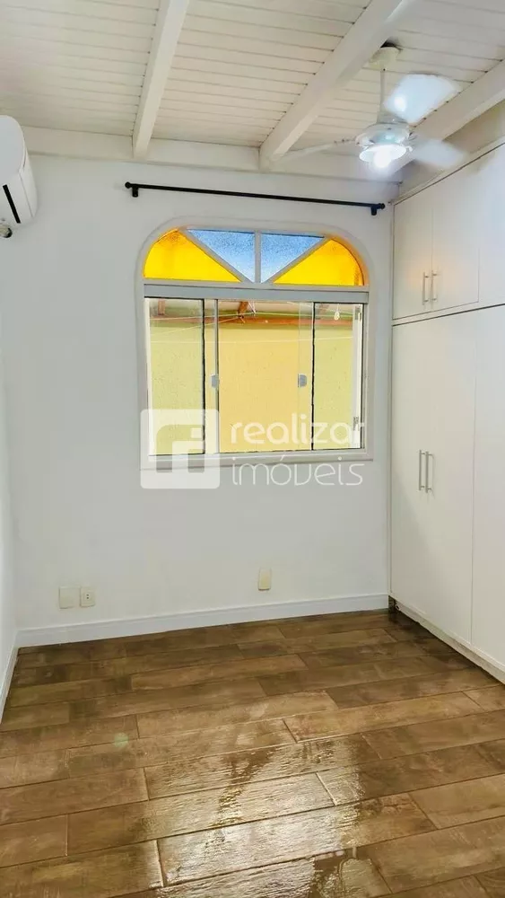 Casa, 5 quartos, 220 m² - Foto 1