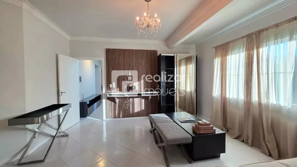 Casa, 4 quartos, 328 m² - Foto 2