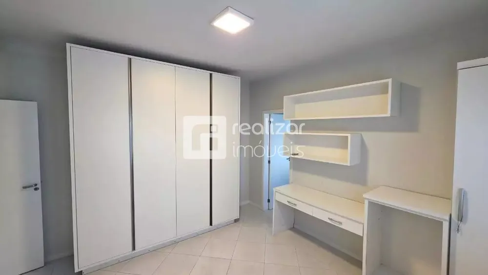 Casa, 4 quartos, 328 m² - Foto 8