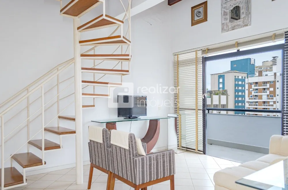 Cobertura, 3 quartos, 274 m² - Foto 1