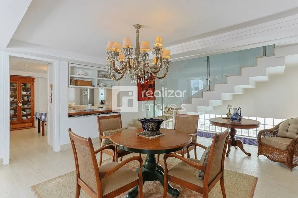 Casa, 4 quartos, 368 m² - Foto 1