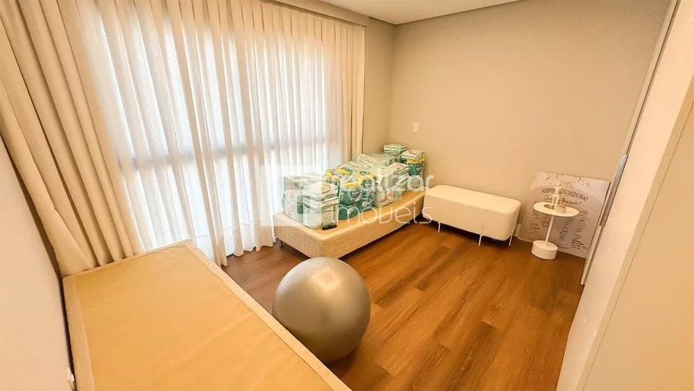 Apartamento, 4 quartos, 244 m² - Foto 2
