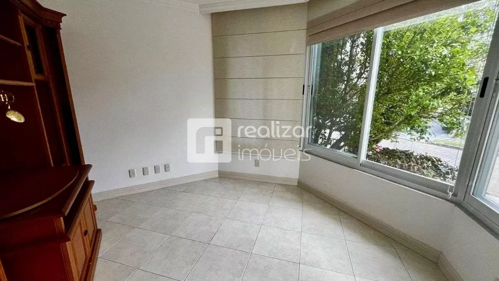 Casa, 4 quartos, 365 m² - Foto 2