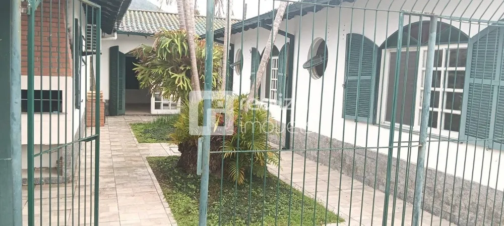 Casa, 4 quartos, 360 m² - Foto 11