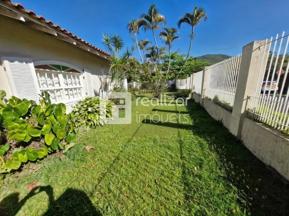 Casa, 3 quartos, 225 m² - Foto 2