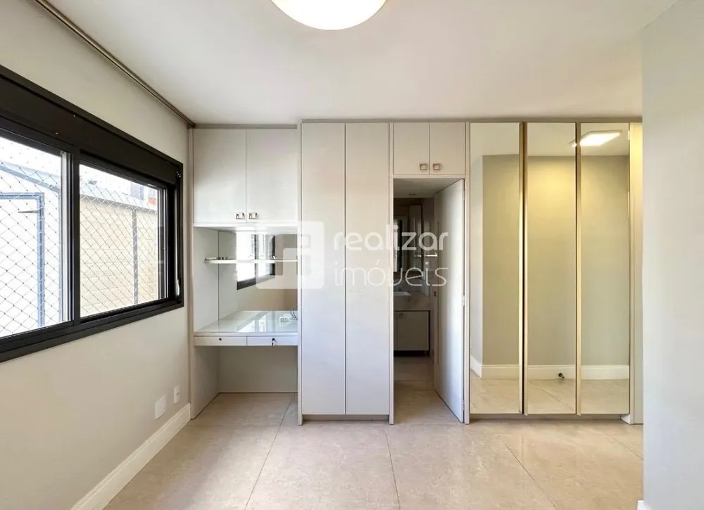 Apartamento, 3 quartos, 258 m² - Foto 2