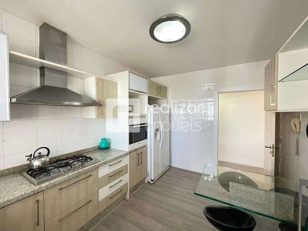 Cobertura à venda e aluguel com 3 quartos, 250m² - Foto 3
