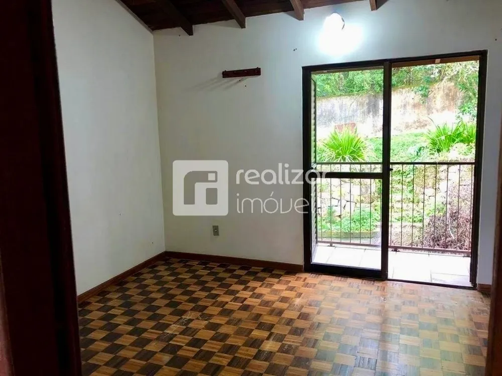 Casa, 5 quartos, 270 m² - Foto 9