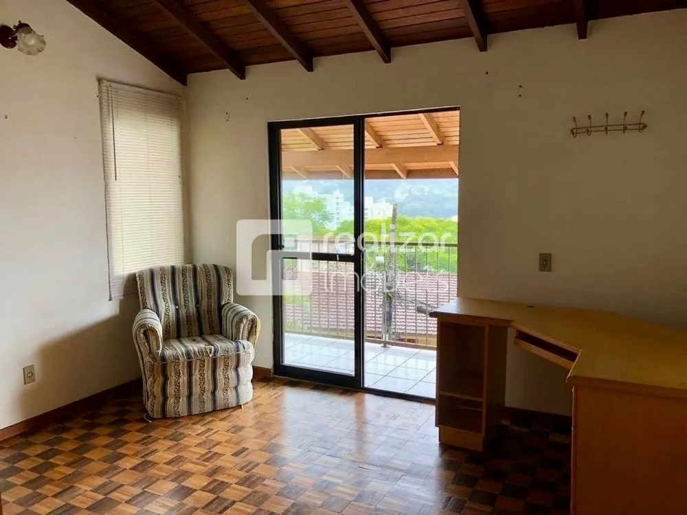 Casa, 5 quartos, 270 m² - Foto 11