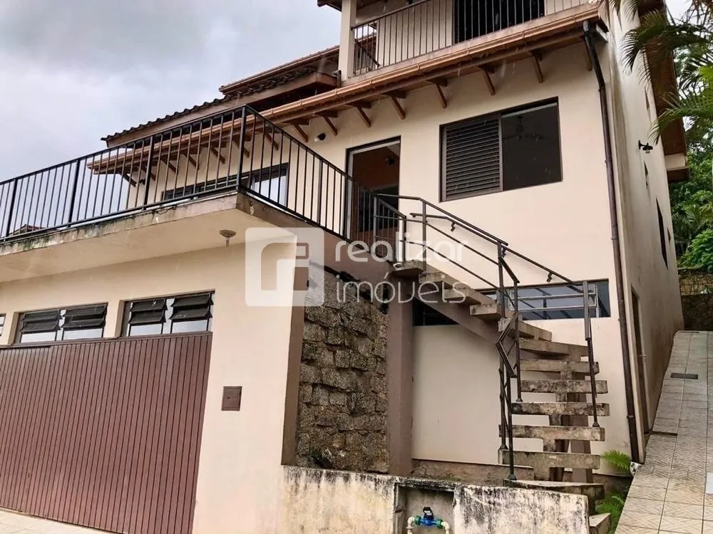 Casa, 5 quartos, 270 m² - Foto 1