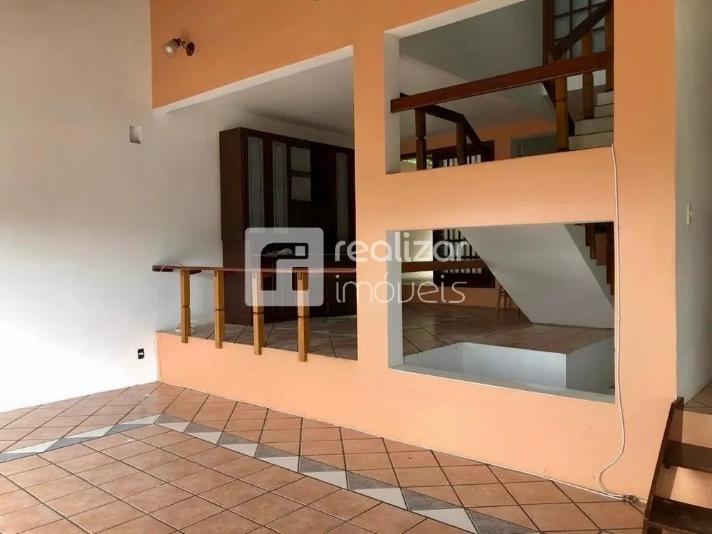 Casa, 5 quartos, 270 m² - Foto 3