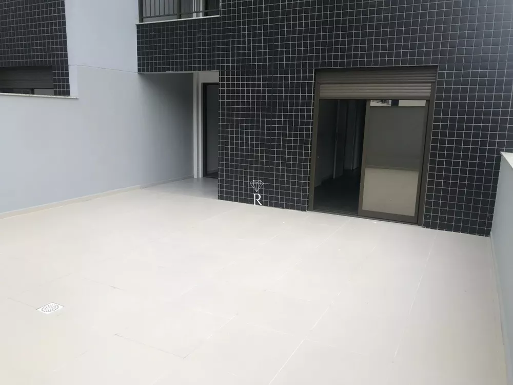 Apartamento à venda com 2 quartos, 113m² - Foto 2