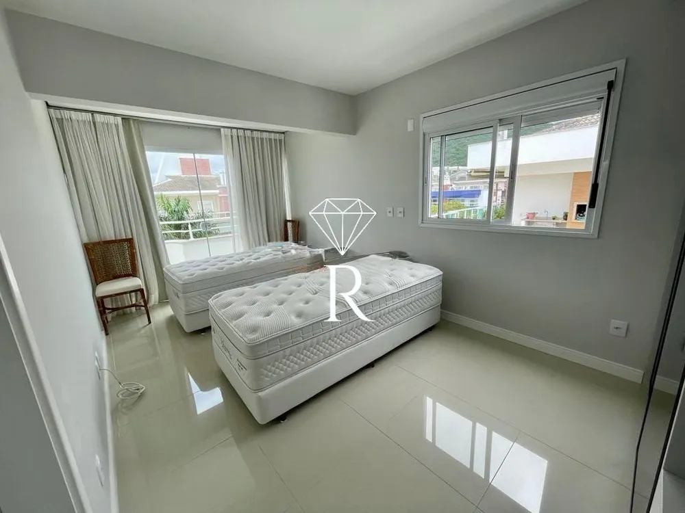 Cobertura, 3 quartos, 226 m² - Foto 9